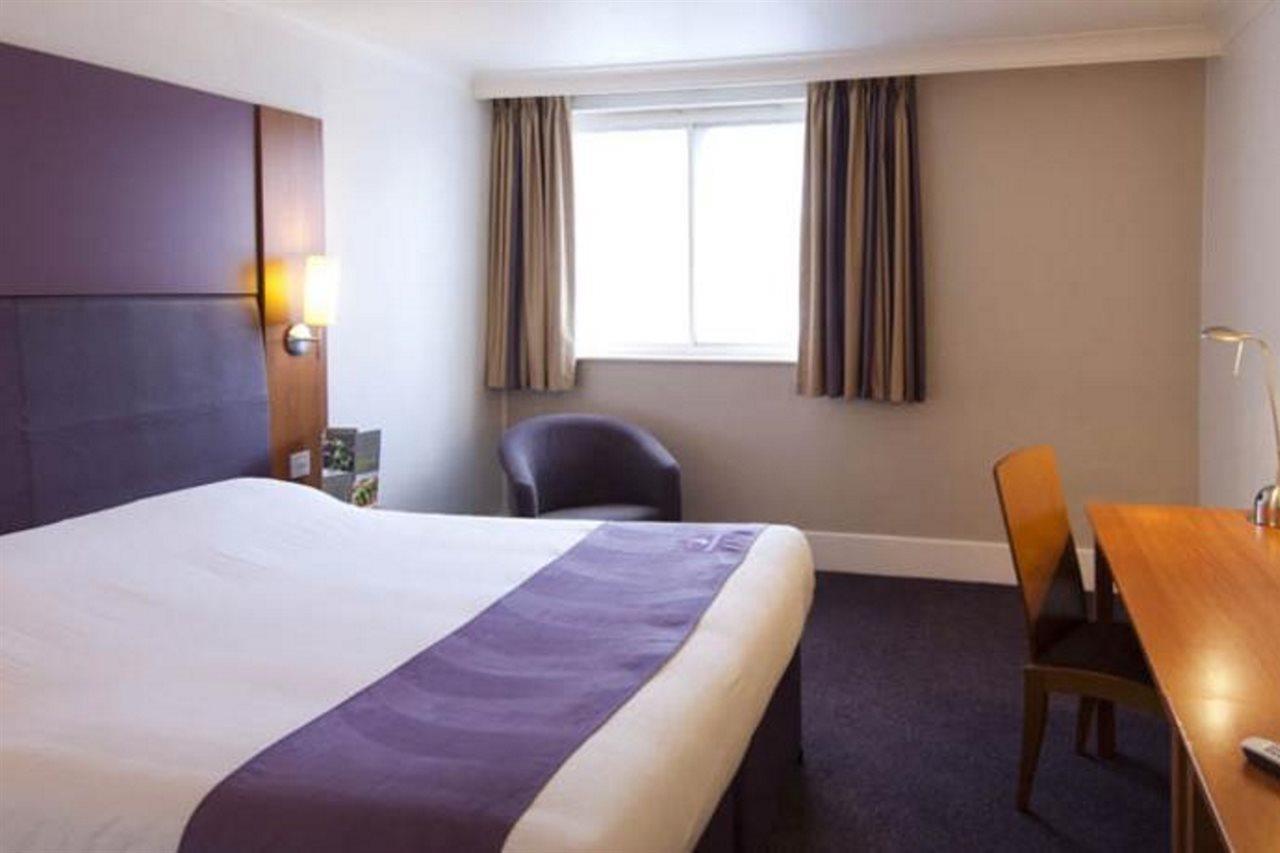 Premier Inn Horsham Exteriér fotografie